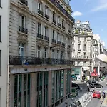 Luxury 2 Bedroom With Ac - Louvre