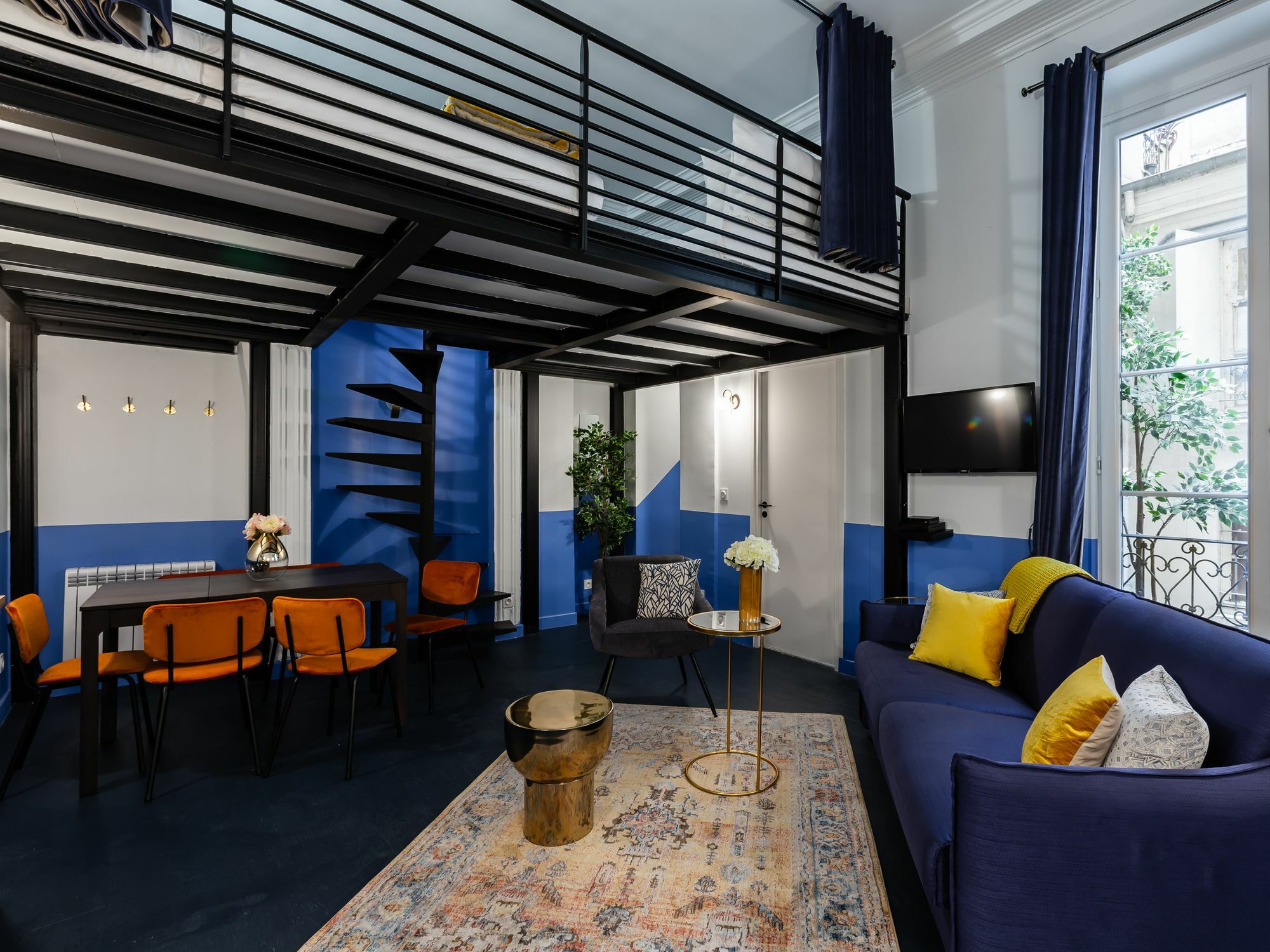 Luxury 2 Bedroom With Ac - Louvre Apartment *