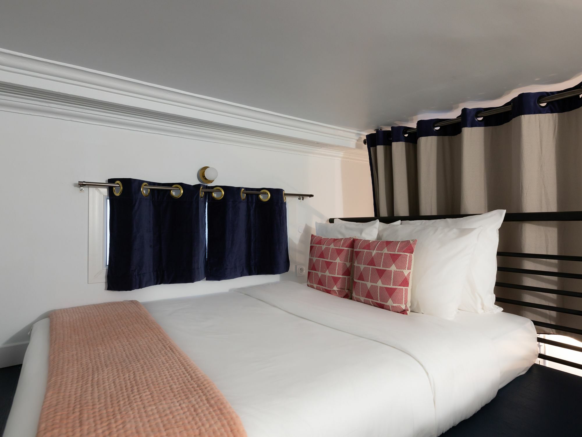 Luxury 2 Bedroom With Ac - Louvre Paris