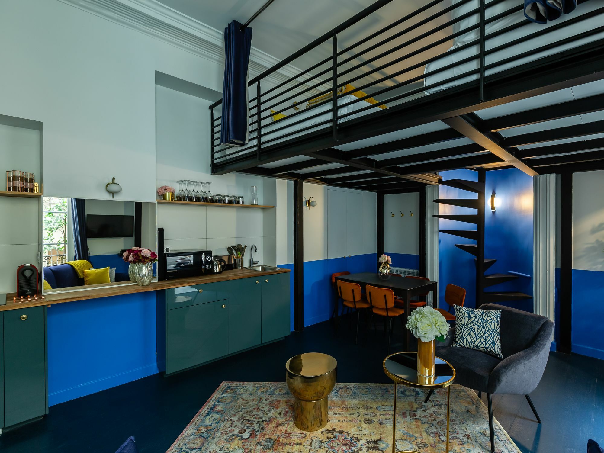 Luxury 2 Bedroom With Ac - Louvre Apartment *